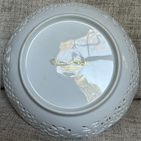 Oscar De La Renta West Germany Vintage Fine China lace floral serving bowl EUC - Picture 9 of 12